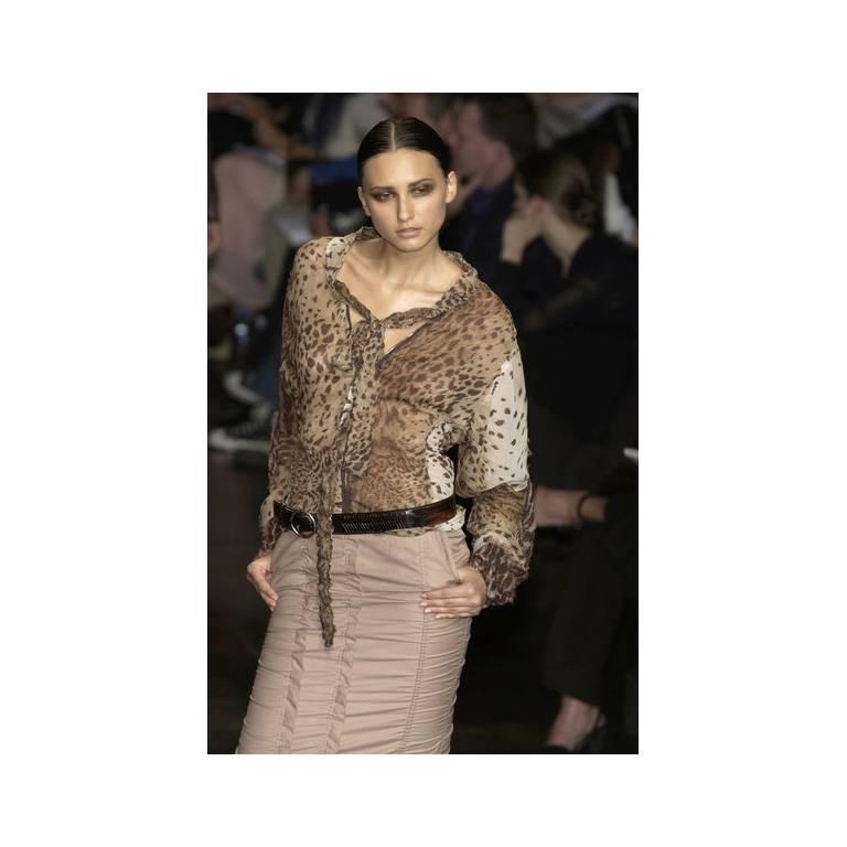 Iconic Tom Ford YSL Rive Gauche SS 2002 Silk Safari Runway Blouse & Skirt! FR 38 In Good Condition In Melbourne, AU