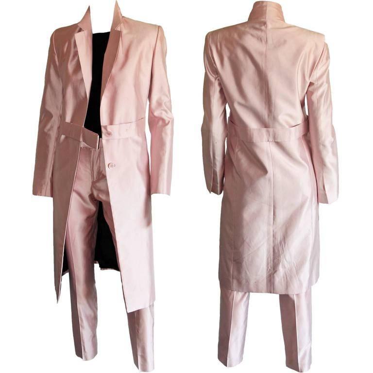 Rare & Iconic Tom Ford Gucci SS 1998 Baby Pink Silk Runway Coat, Skirt & Pants! In Good Condition In Melbourne, AU