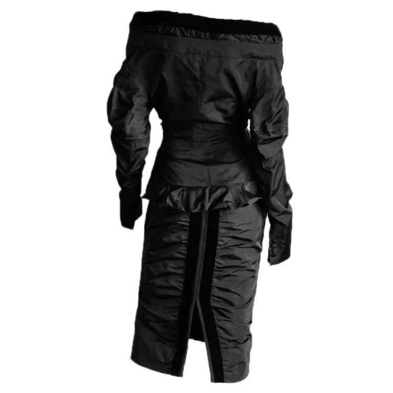 Scrumptious Tom Ford YSL FW 2002 Silk Runway & Ad Campaign Jacket & Skirt! FR 40 For Sale