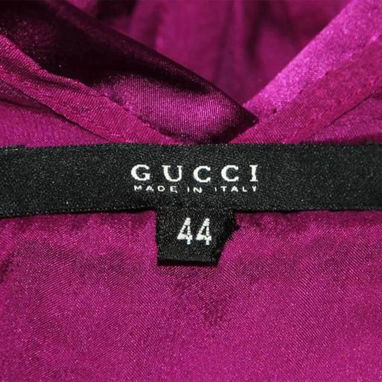 The Most Heavenly Tom Ford For Gucci FW 2004 Fuchsia Silk Runway Dress! IT 44 For Sale 4