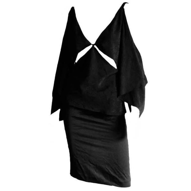 Amazing Tom Ford Gucci FW 2002 Black Silk Gothic Kimono Runway Top & Skirt! 40 For Sale