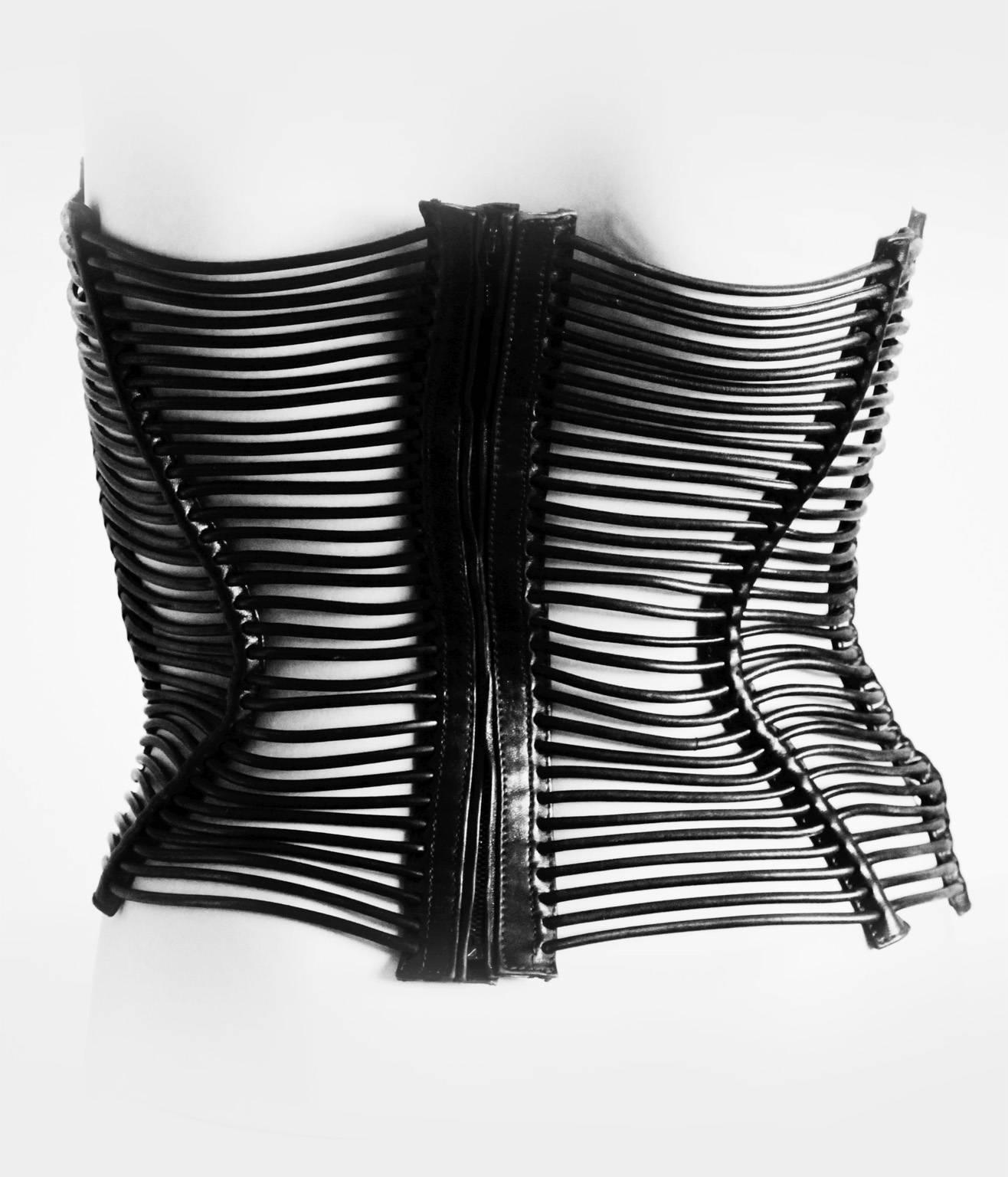 corset absolu drama