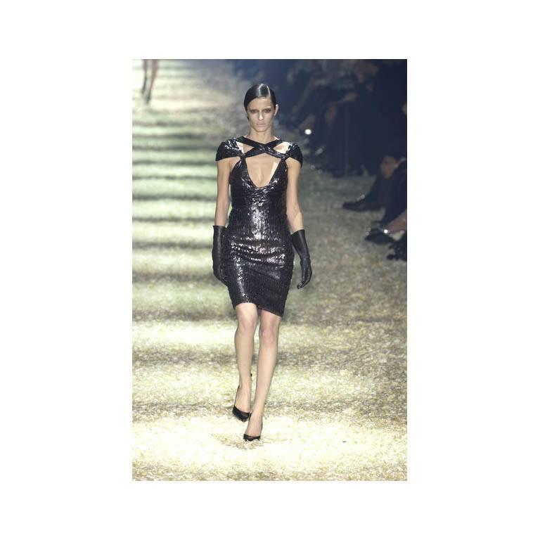 That Heavenly Tom Ford For Gucci FW 2003 Collection Black Sequin Runway Dress 4
