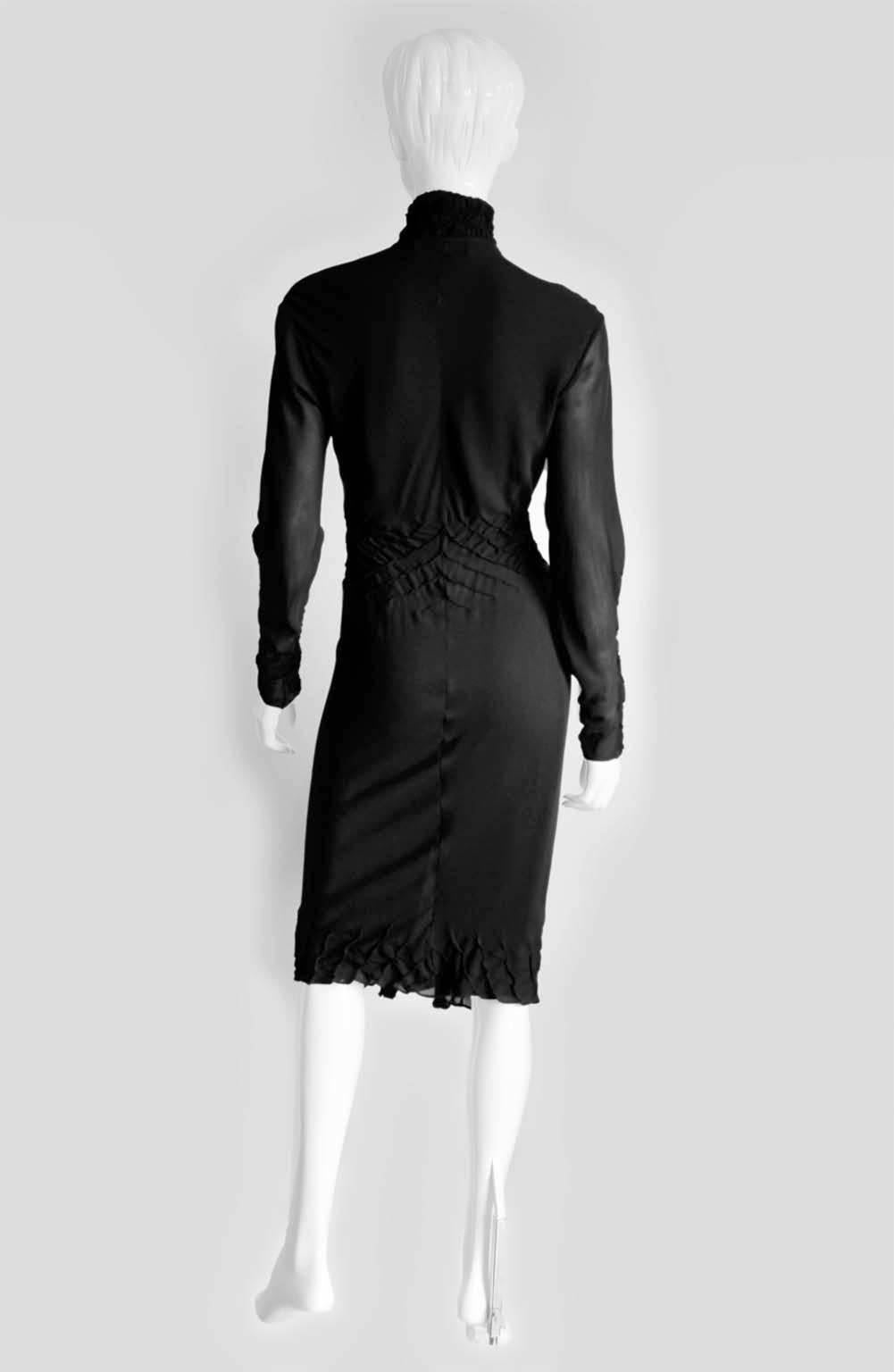 Free Shipping: Iconic Tom Ford YSL Rive Gauche FW 2001 Black Silk Runway Dress In Good Condition In Melbourne, AU