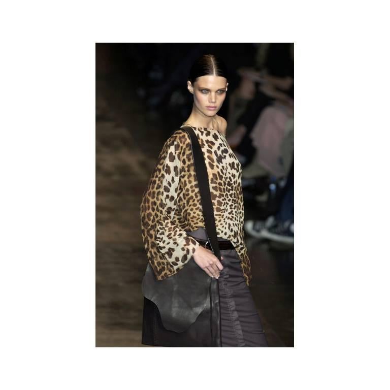 Gorgeous Tom Ford For YSL Rive Gauche SS 2002 Safari Collection Silk Skirt Suit! In Good Condition In Melbourne, AU