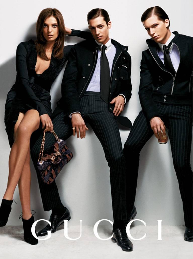Iconic Tom Ford Gucci FW 2004 Leather Velvet Crystal Runway Ad Campaign Dragon Bag!

So many of Tom Ford's incredible runway collections for Gucci & YSL will forever hold a place in fashion history, as well as in people's hearts, for the