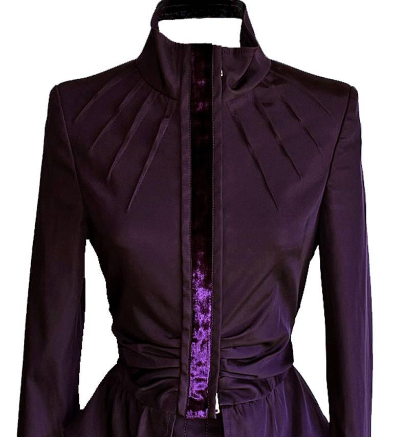 Free Shipping: Aubergine Ruched Tom Ford Gucci FW2004 Runway Jacket & Skirt! In Good Condition In Melbourne, AU