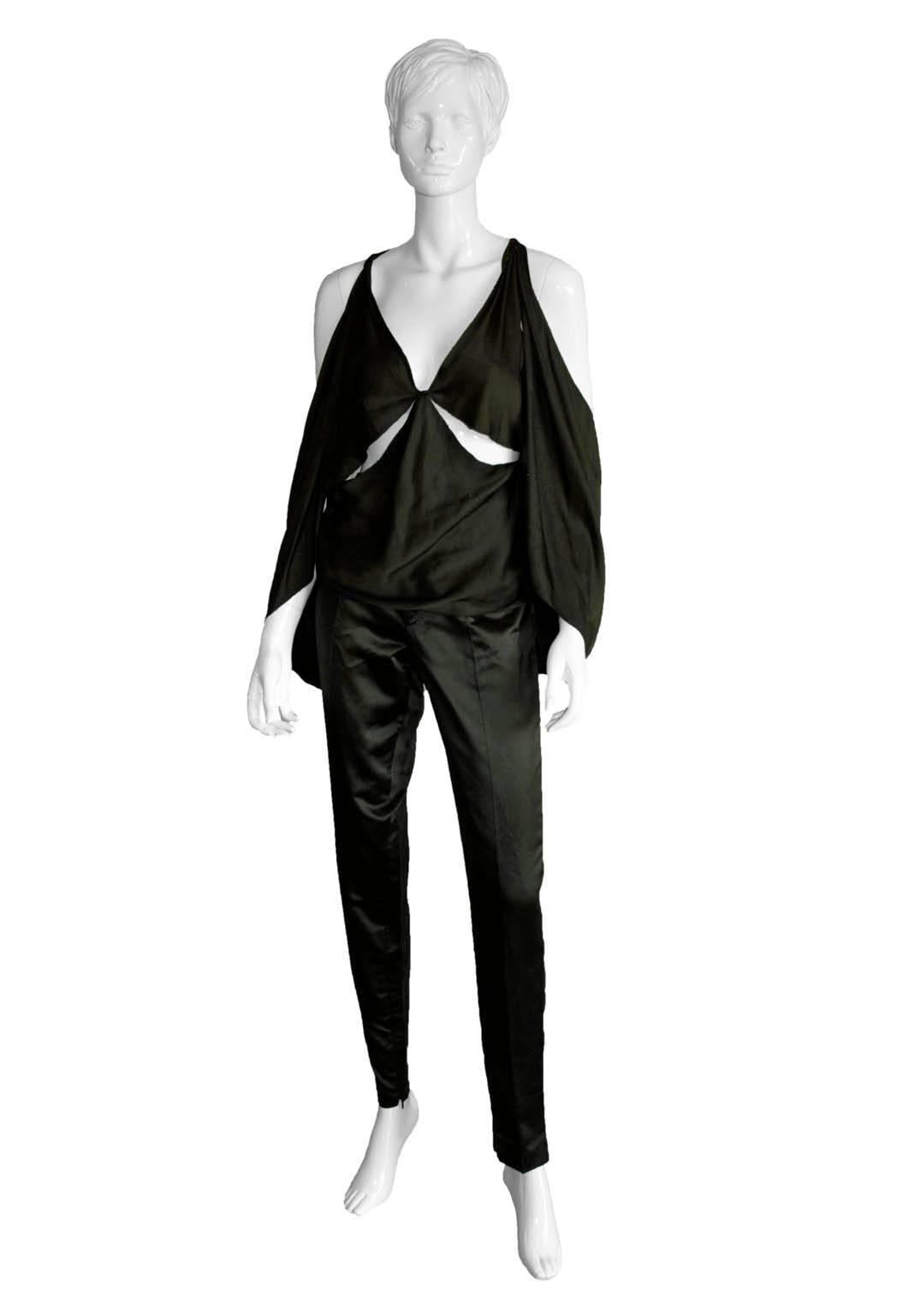 Black Rare Tom Ford Gucci FW 2002 Khaki Silk Gothic Kimono Runway Top, Skirt & Pants!