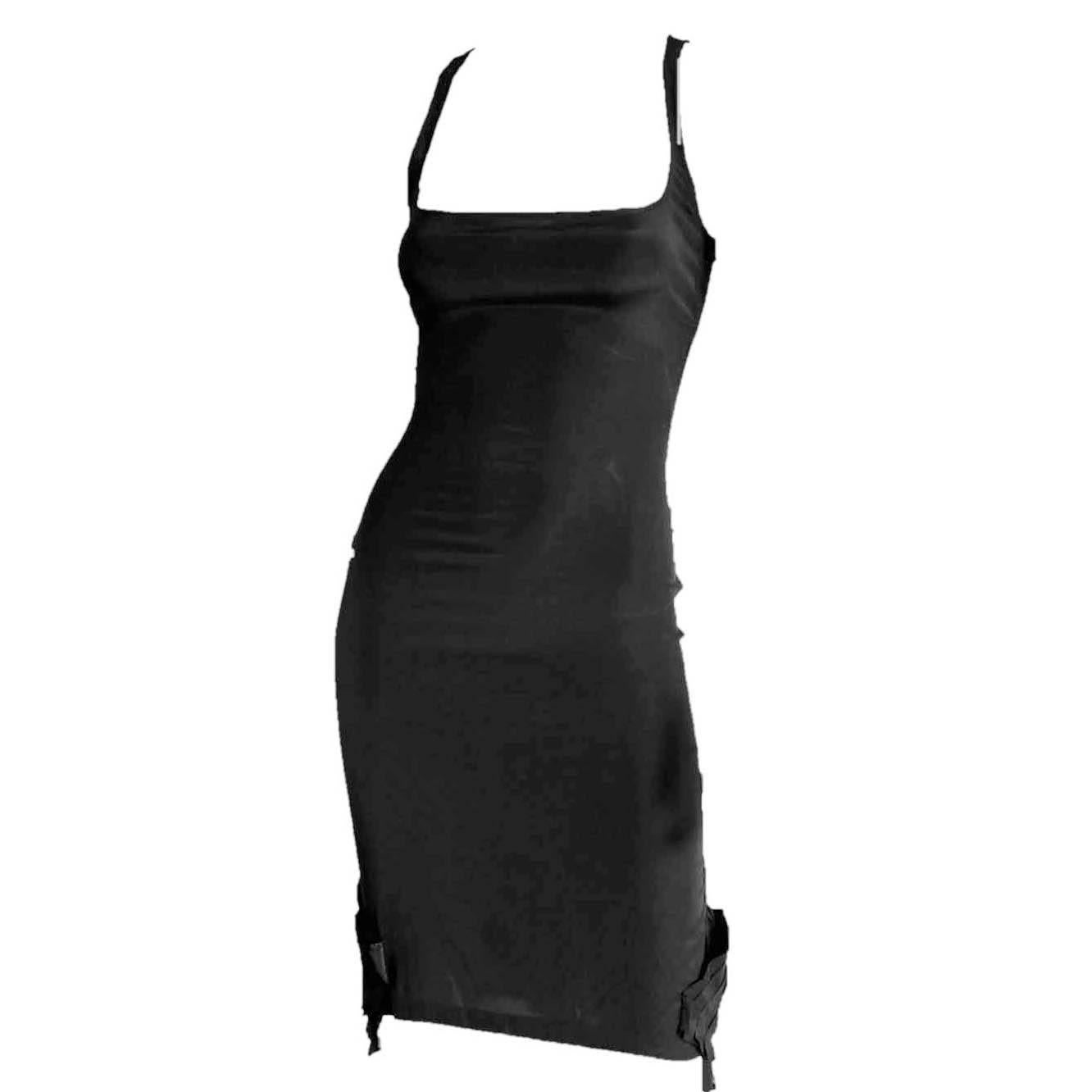 Absolutely Gorgeous Tom Ford Gucci SS 2004 Black Silk Corseted "Fan" Dress! IT44 For Sale