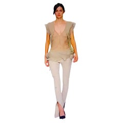 Stella McCartney Herbst2002 Laufsteg-Finale Transparente Bluse aus Seidenchiffon mit tiefem V-Ausschnitt