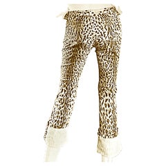 Cavalli 2003 Conjunto de seda de leopardo adornado Blusa de red de lentejuelas yCapriJeans con puños
