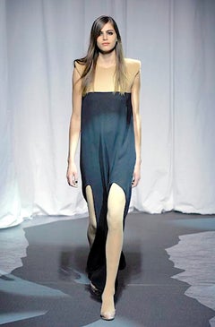 Maison Martin Margiela - Nuovo abito drappeggiato e svolazzante DoubleFaced Convertible, collezione primavera-estate 2007