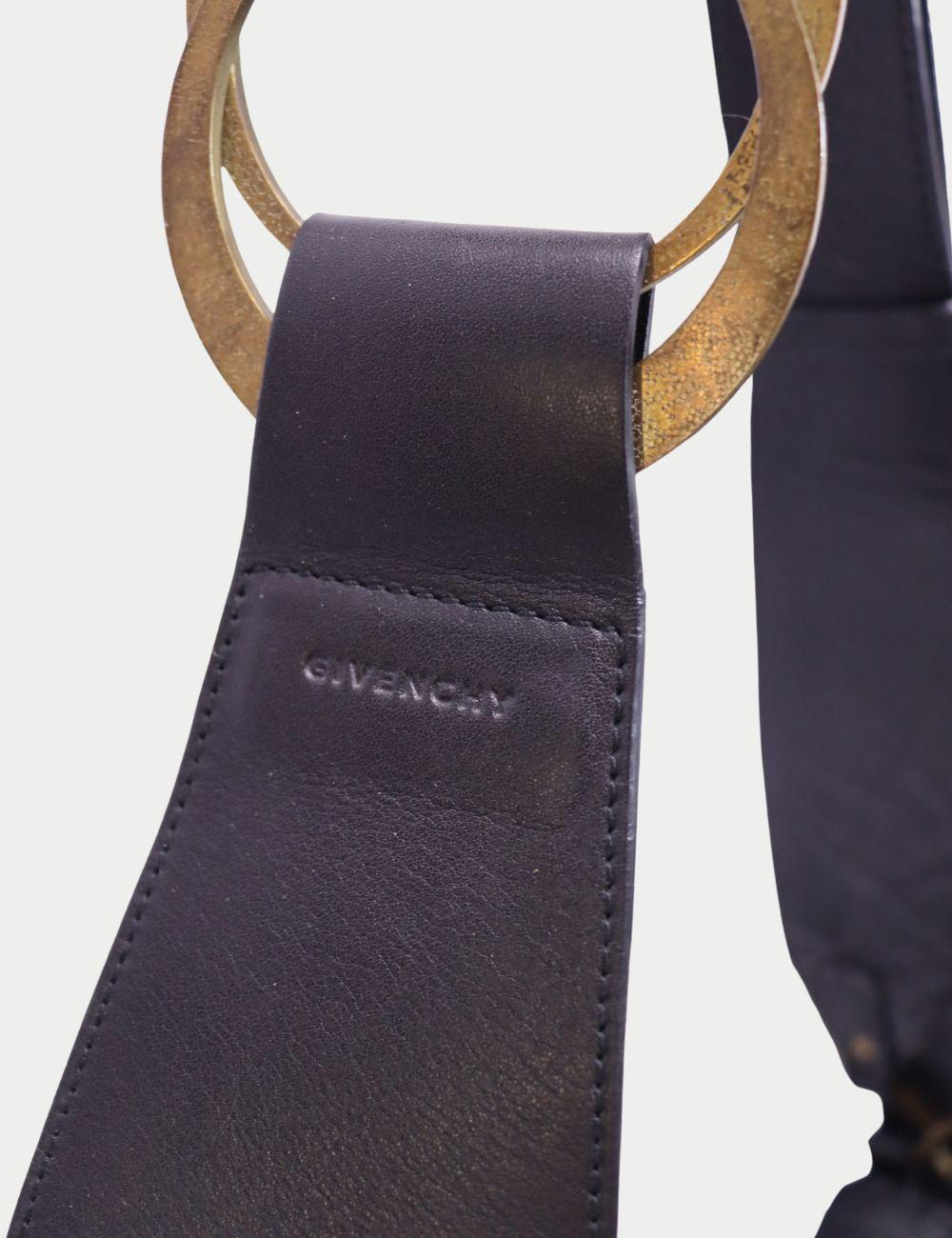 Givenchy Pour femmes en vente
