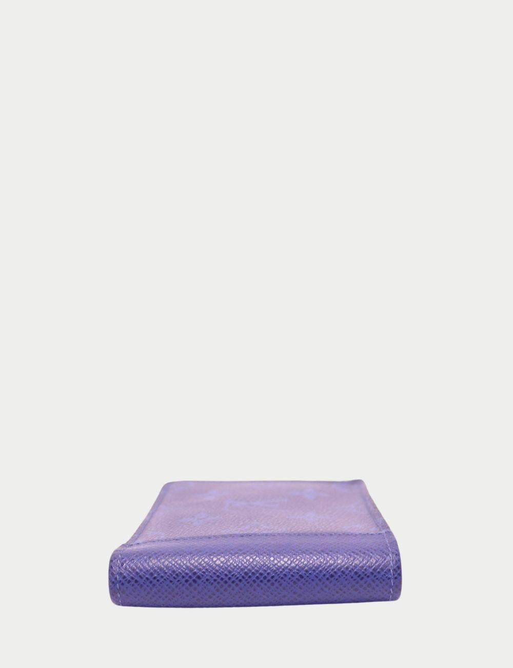 Viola Louis Vuitton in vendita