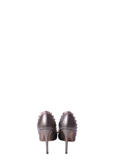 Valentino Garavani Rockstud Pumps aus Metallic-Leder mit spitzer Zehenpartie – EU 38