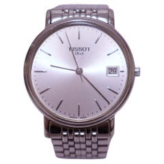 Tissot Classic Edelstahluhr mit Datumsanzeige und Armband