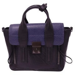 3.1 Phillip Lim Mini-Pashli-Umhängetasche aus schwarzem Leder mit violetter Klappe