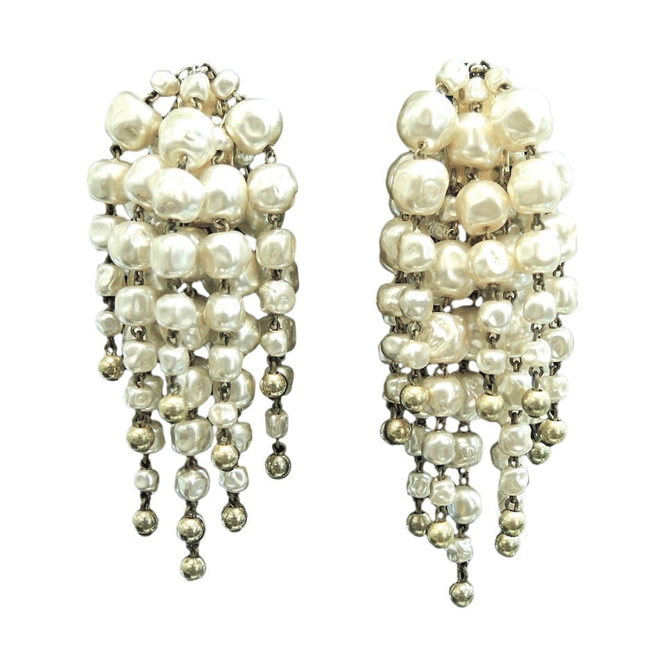 Vintage Faux Pearl Drops Earrings at 1stdibs