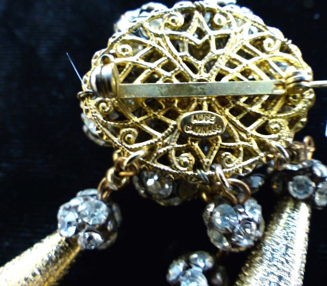 Vintage  1930’s  Alice Caviness Rhinestone Pin In Excellent Condition In New York, NY