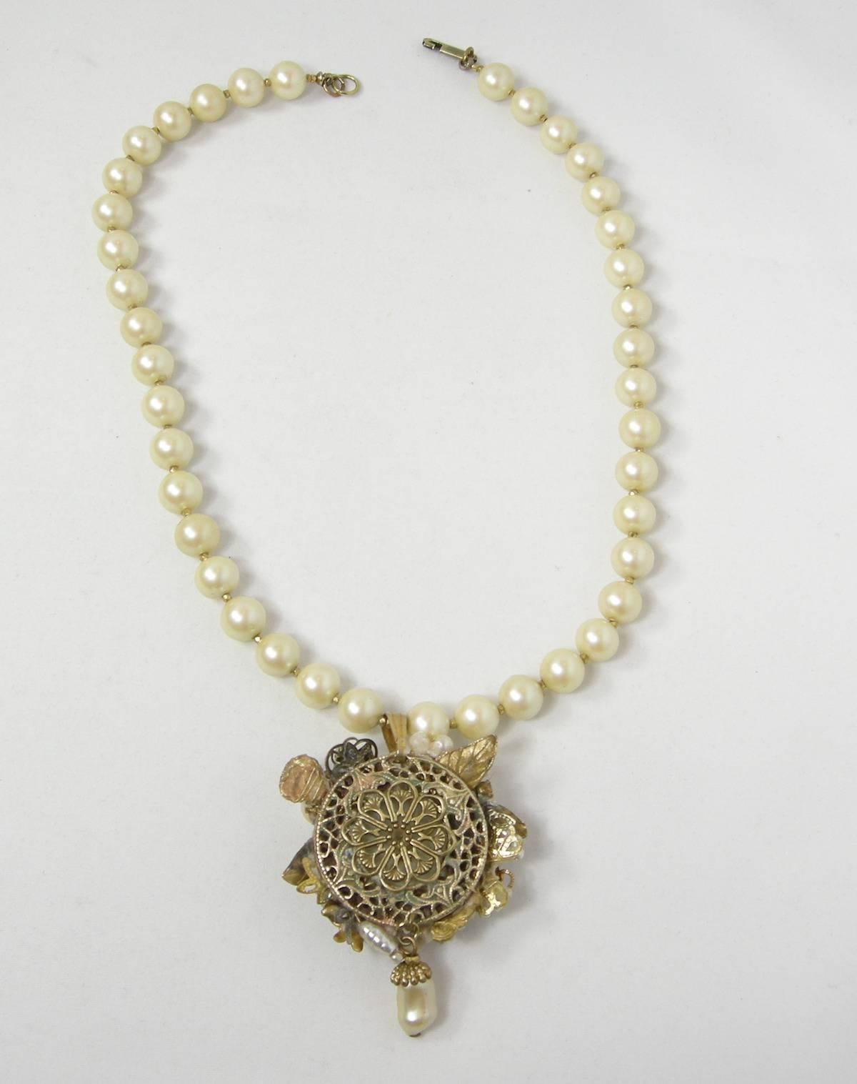 Miriam Haskell Vintage Cream Faux Pearl Pendant Necklace In Excellent Condition In New York, NY