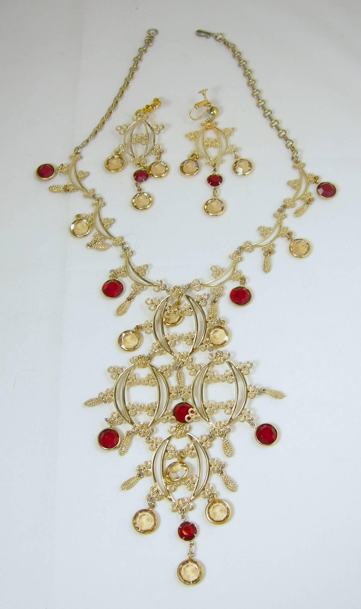 Vintage Hobe Crystal Huge Bib Necklace And Earring Set In Excellent Condition In New York, NY