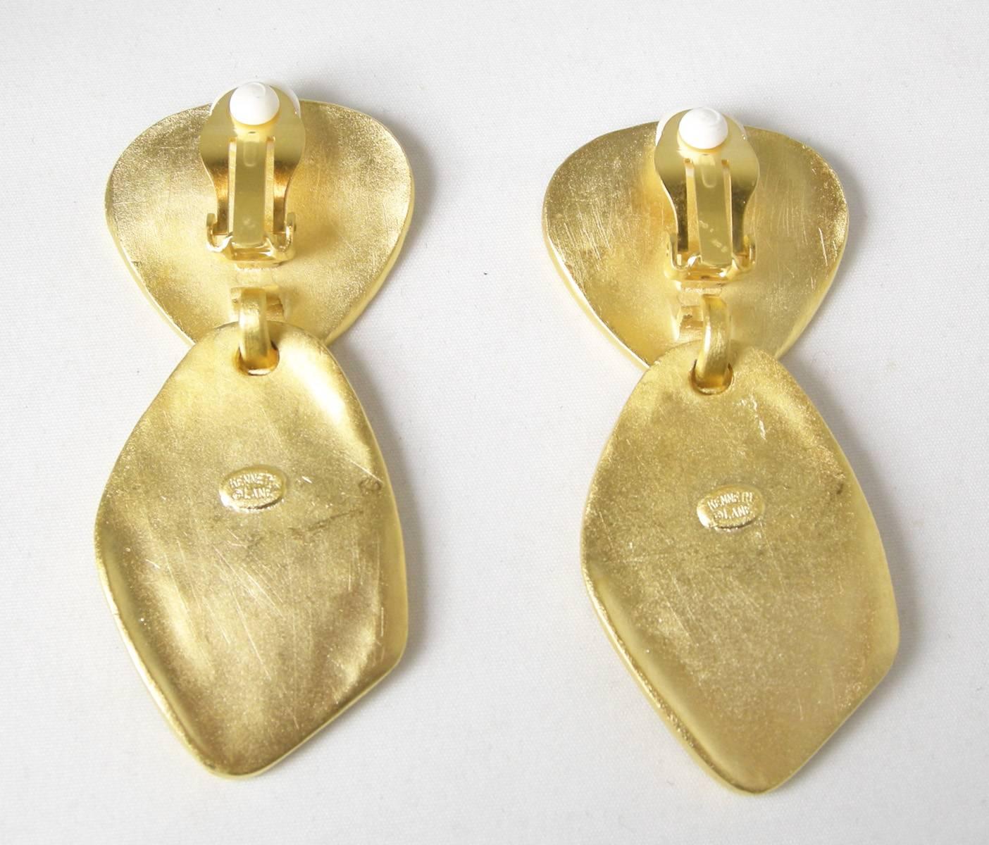  Kenneth Jay Lane Gold-Tone Earrings In Excellent Condition In New York, NY