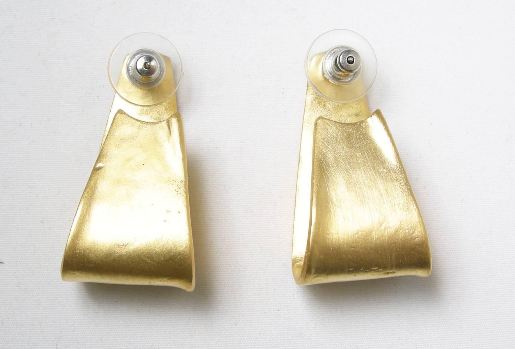 Women's Kenneth Jay Lane Mottled Gold-Tone Pierced Earrings