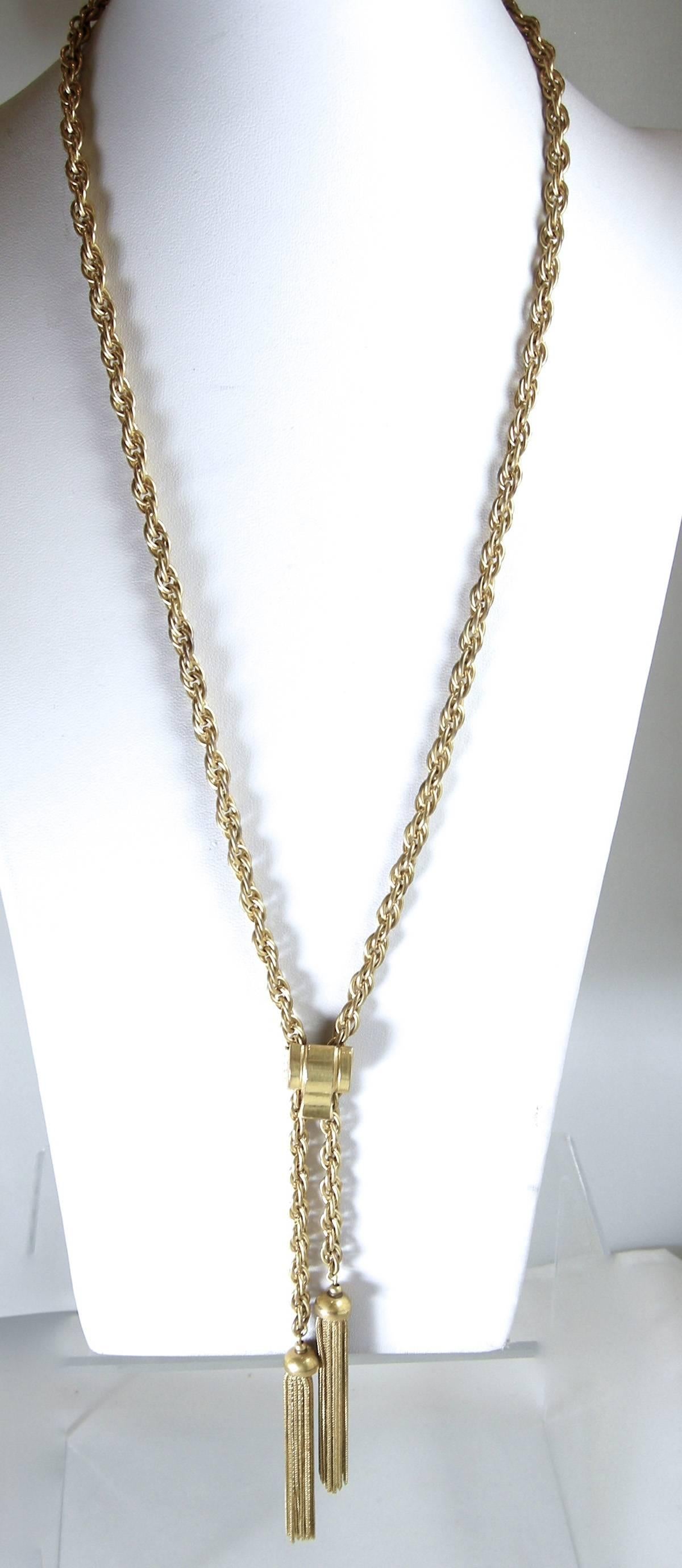 Vintage Highly Desired 60s Slide Tassel Necklace In Excellent Condition In New York, NY
