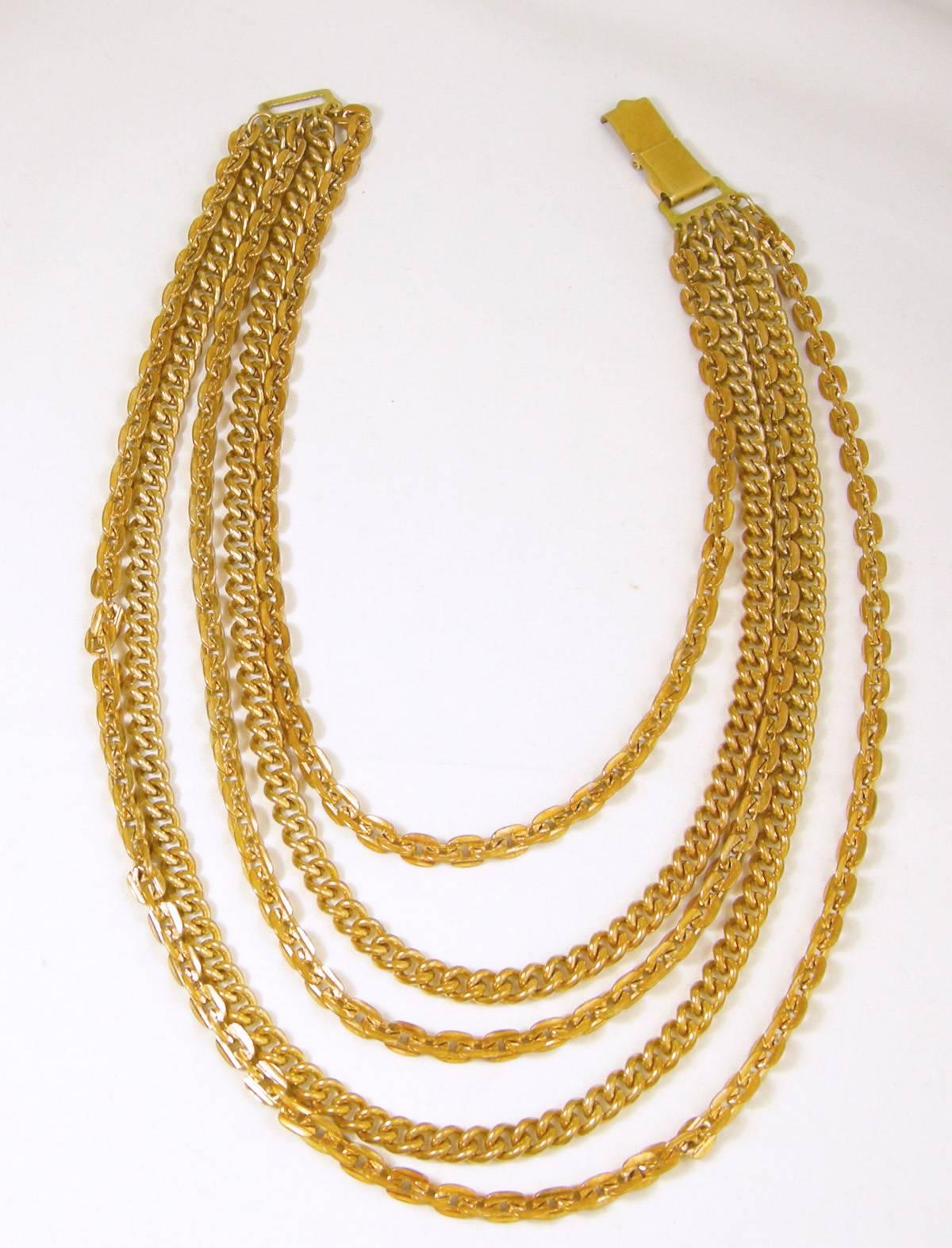 Multi Strand Gold Tone Rope Link necklace In Excellent Condition In New York, NY