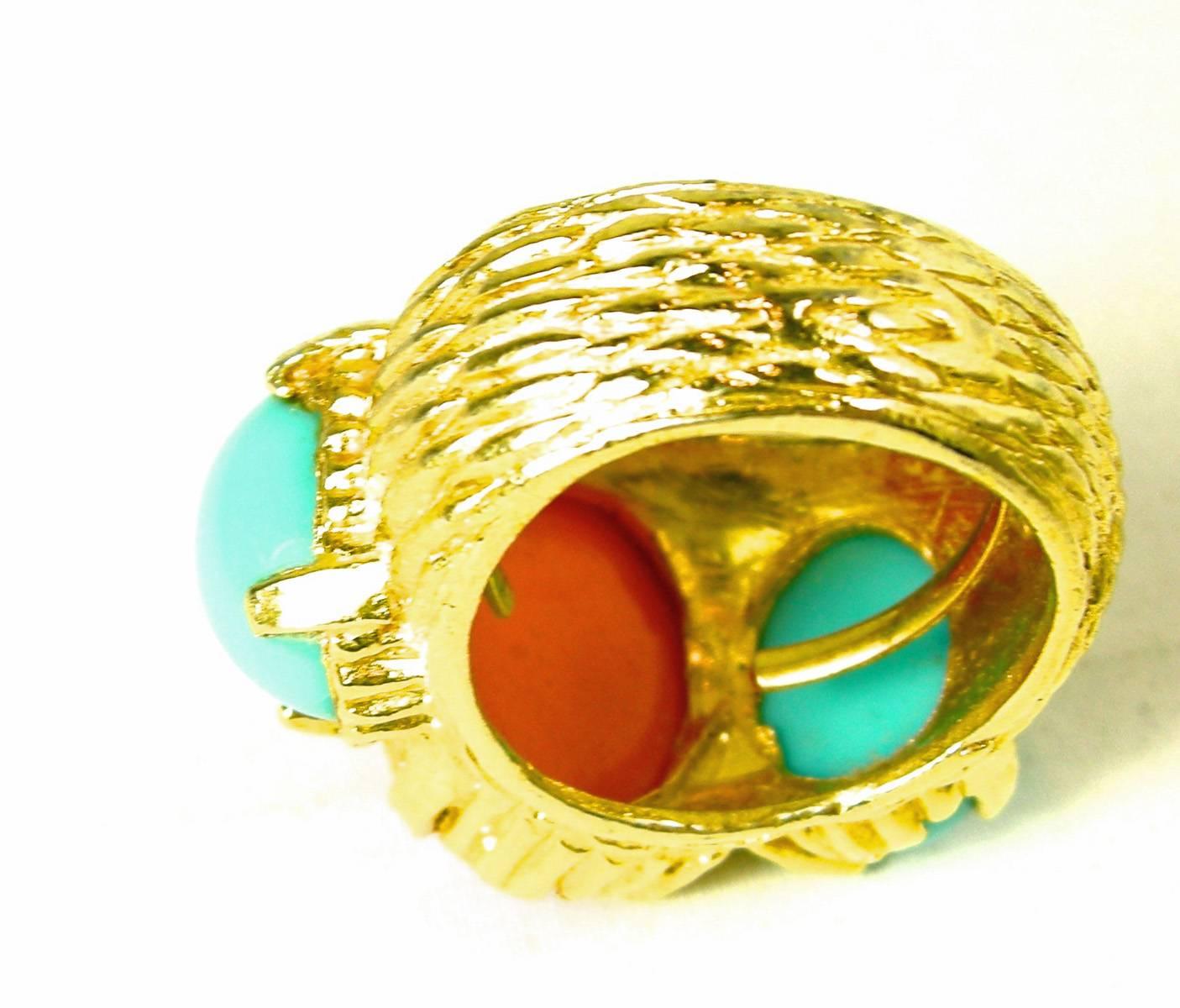 Faux Turquoise Coral Vintage Cocktail Ring, 1980s  In Excellent Condition For Sale In New York, NY