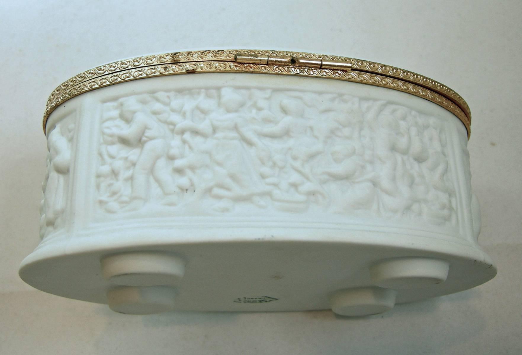 Women's or Men's Vintage White Limoges Hinged Box