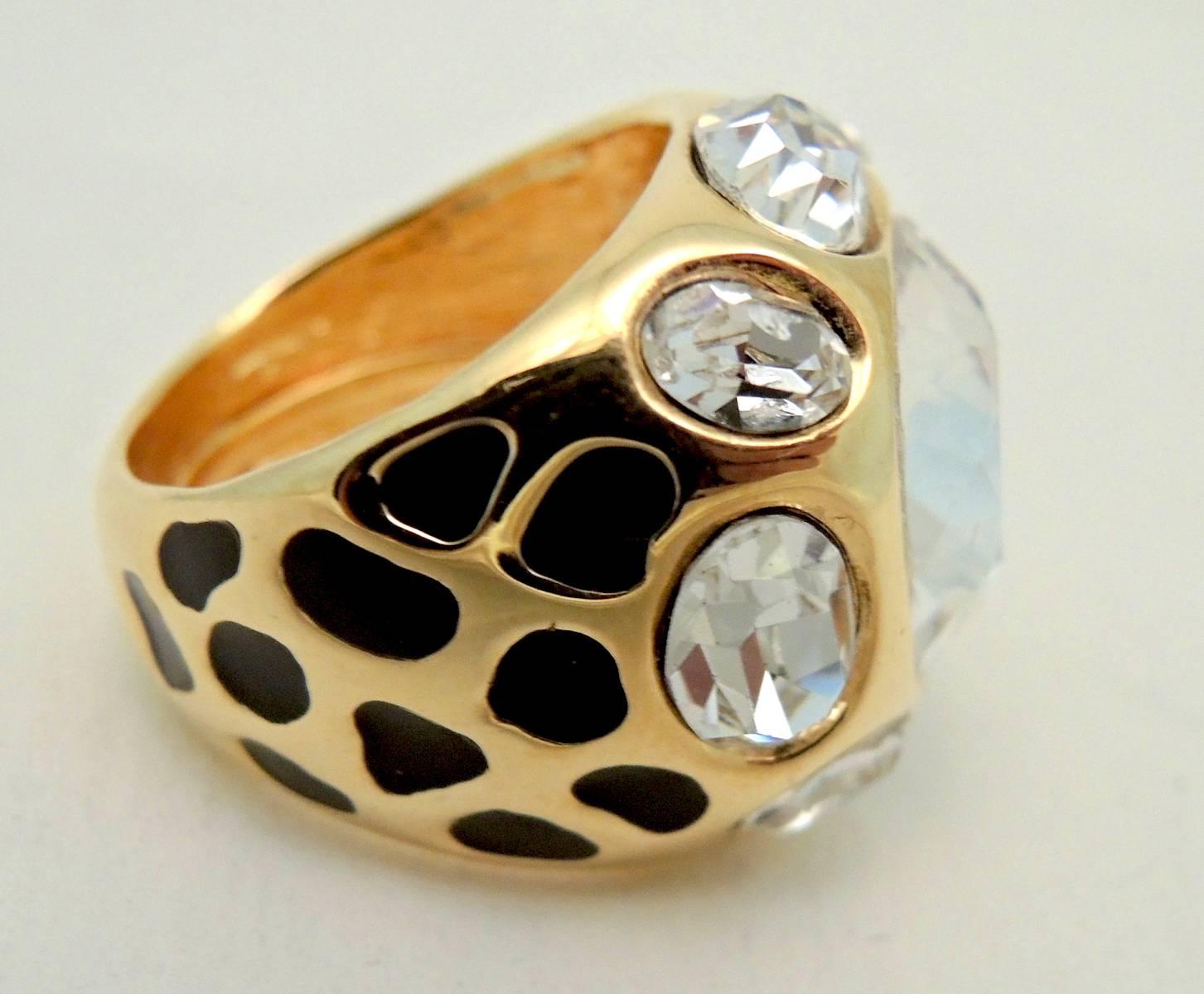 Kenneth Jay Lane Glitzy Crystal & Black Enamel Ring In Excellent Condition In New York, NY