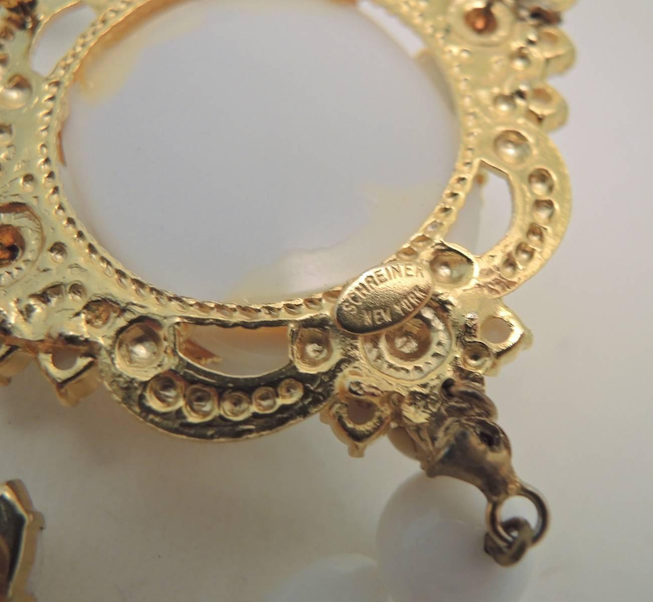 Vintage Signed Schreiner NY Milk Glass Runway Necklace & Earrings Set For Sale 1