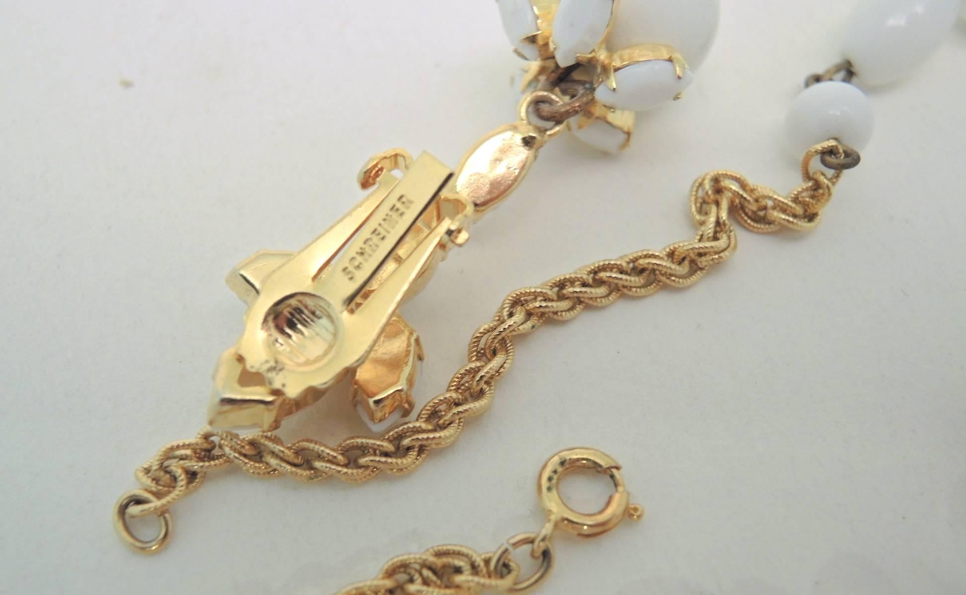 Vintage Signed Schreiner NY Milk Glass Runway Necklace & Earrings Set For Sale 2