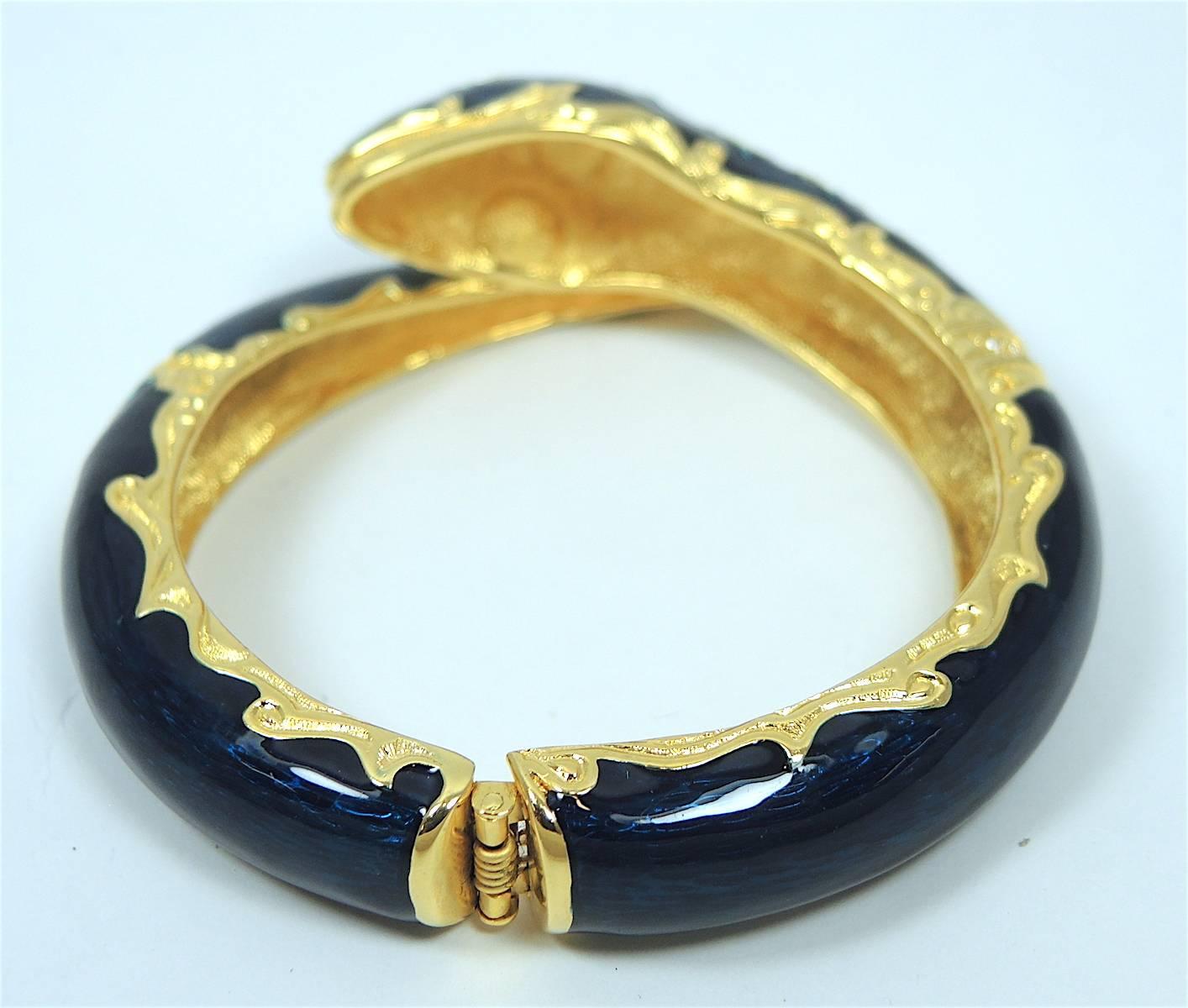 Vintage Joan Rivers Blue Enamel Serpent Clamper Bracelet In Excellent Condition In New York, NY