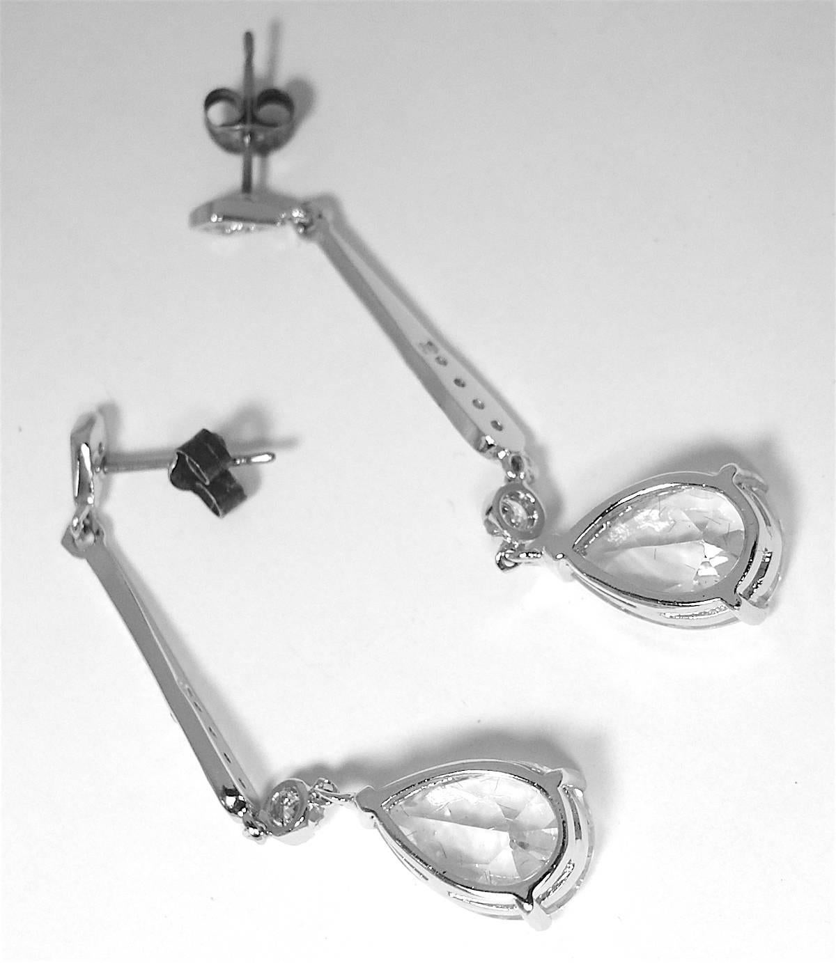 Beautiful Sterling Silver Crystal Dangling Earrings In Excellent Condition In New York, NY