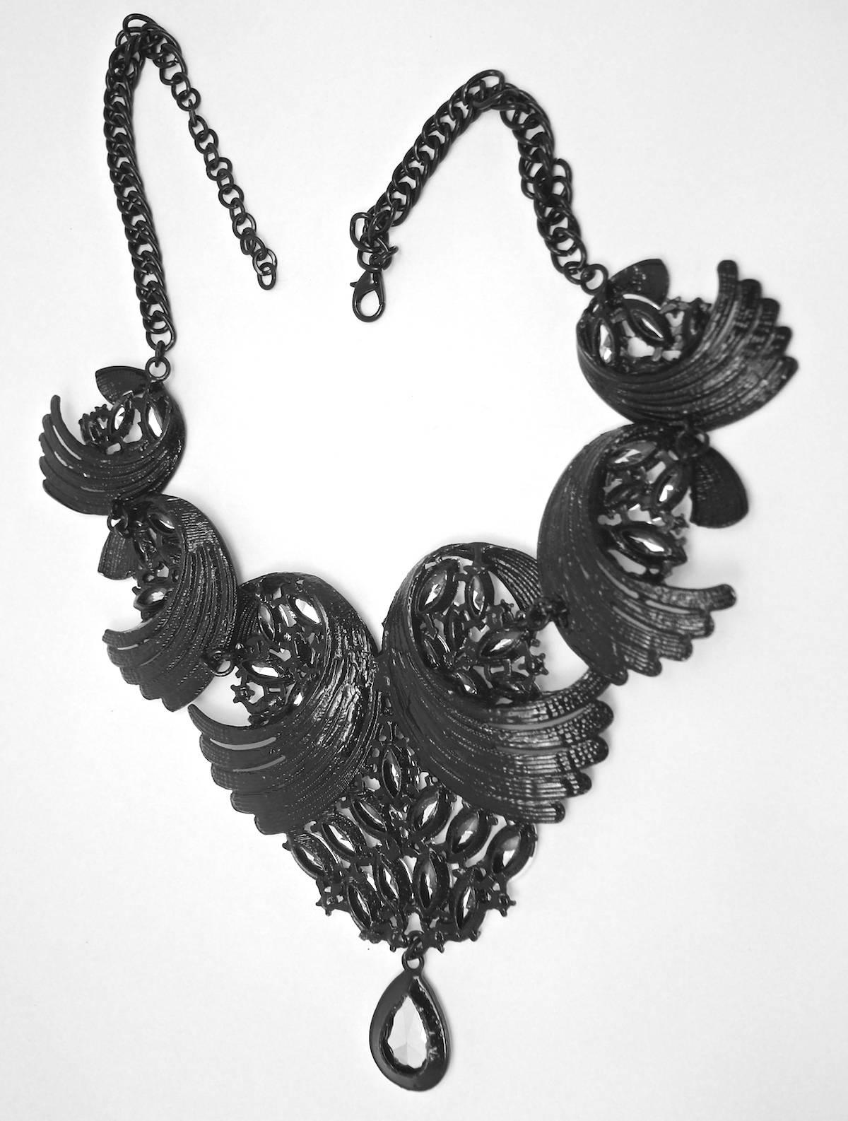 Dramatic Black and Crystal Drop Necklace In Excellent Condition For Sale In New York, NY