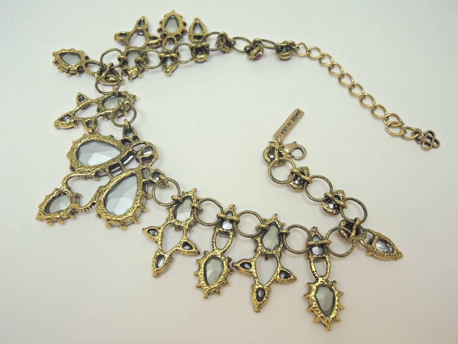 Oscar De La Renta Faux Ruby Statement Necklace In Excellent Condition For Sale In New York, NY