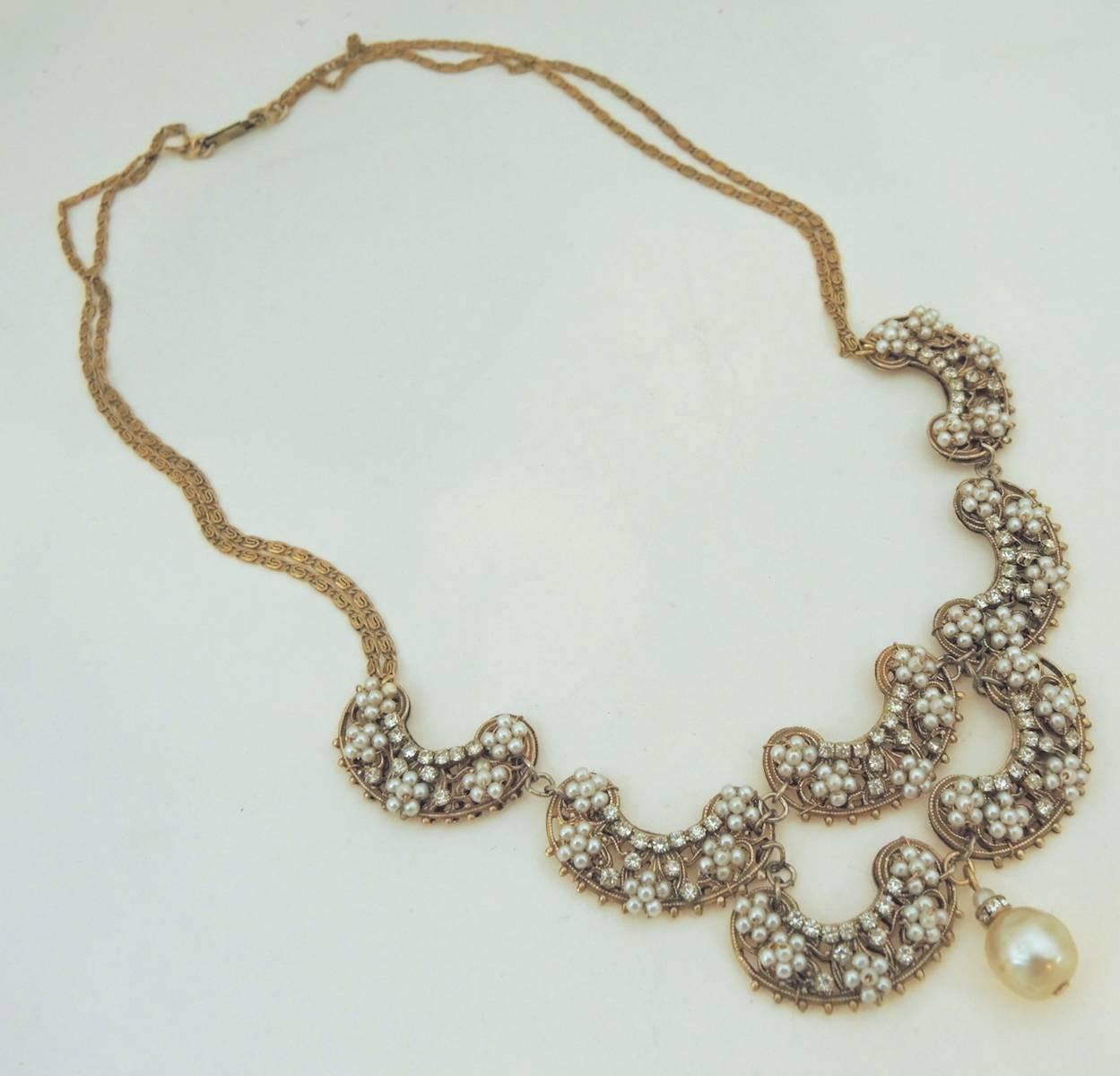 Early 1930s Miriam Haskell Faux Pearl Scallop Necklace In Excellent Condition In New York, NY