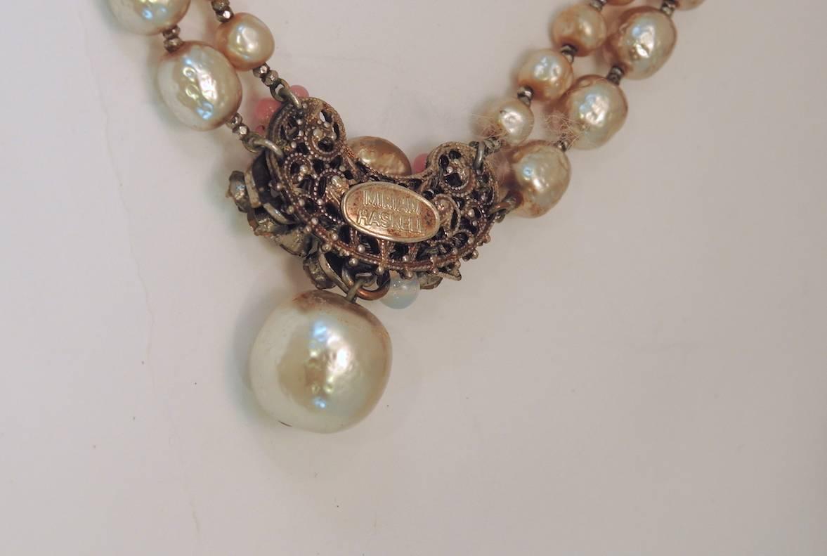 Vintage Miriam Haskell 1940s Pink Floral & Faux Pearl Parure In Excellent Condition In New York, NY