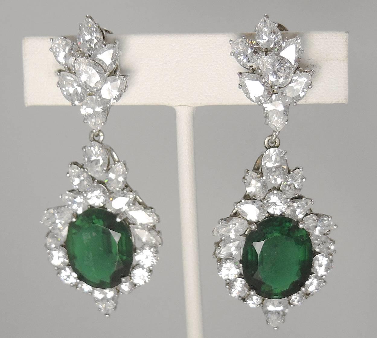 Vintage 1950s Sterling Silver Green Crystal Couture Drop Earrings In Excellent Condition In New York, NY