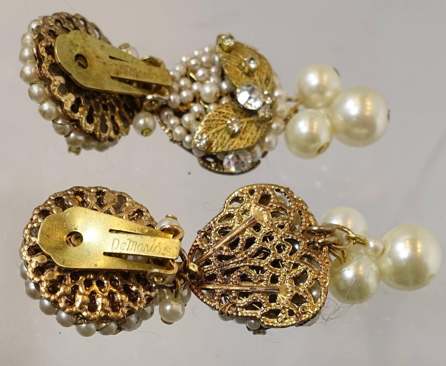 Vintage 1950s DeMario Faux Pearl Drop Clip Earrings In Excellent Condition In New York, NY