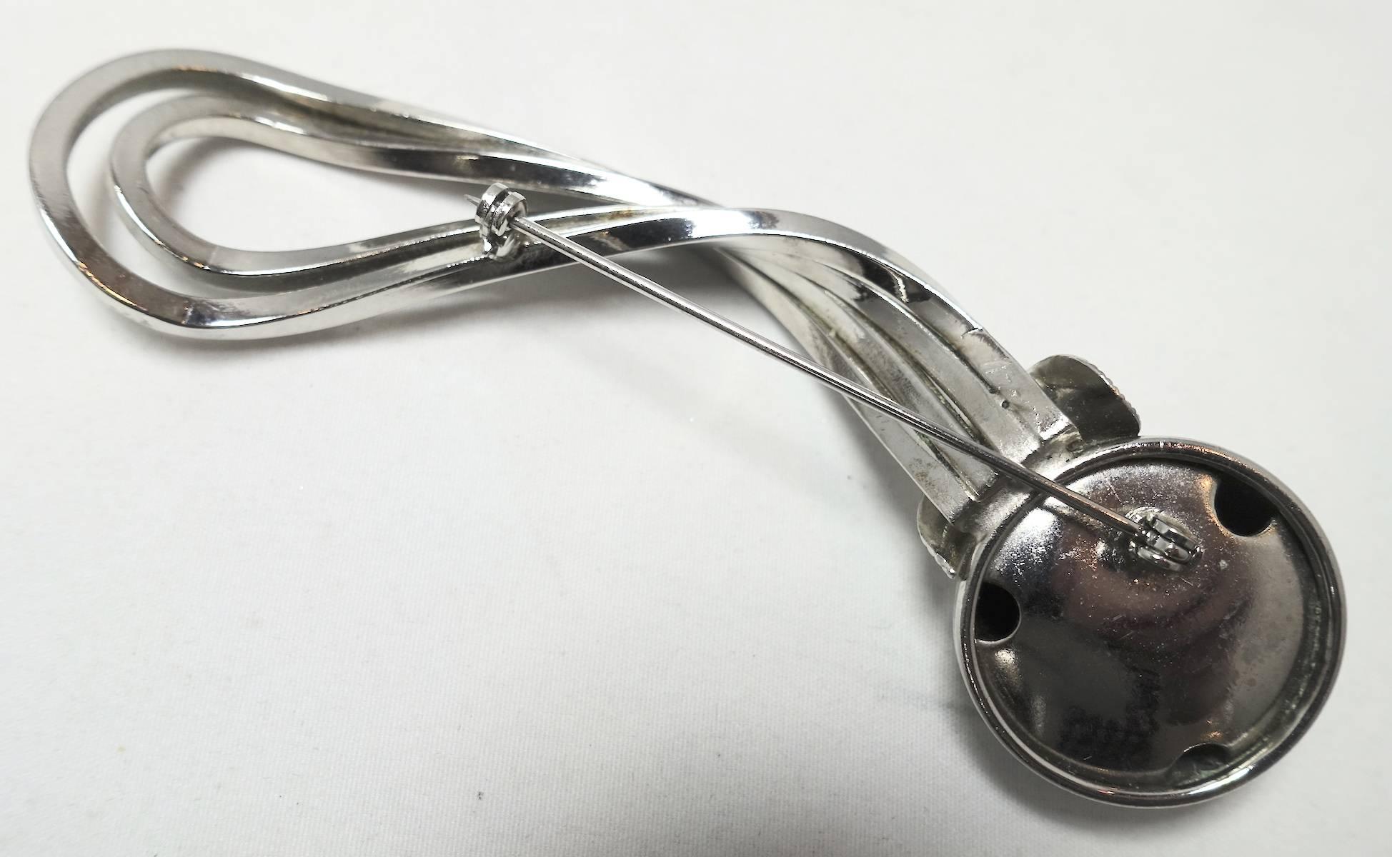 Large Vintage 1960s Modernist Abstract Silver Tone Brooch In Excellent Condition In New York, NY