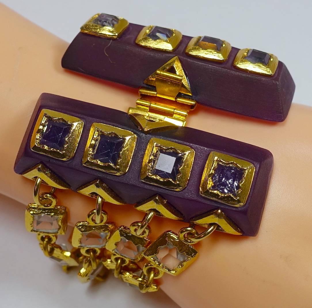 Vintage Unusual 1970s Multi-4-Strand Crystals & Purple Wood Bracelet In Excellent Condition For Sale In New York, NY