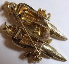 Vintage Signed Coro Duette Perched Bird Brooch/Fur Clip