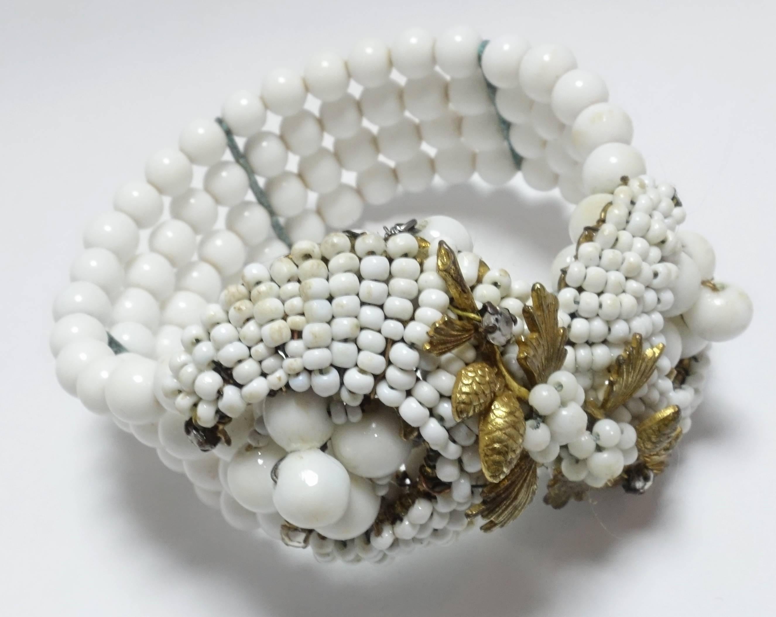 Late 1930s Vintage Haskell White Beaded Bracelet In Excellent Condition In New York, NY