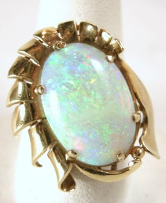 Gorgeous 18 Karat Gold 7 Carat Fire Opal Ring
