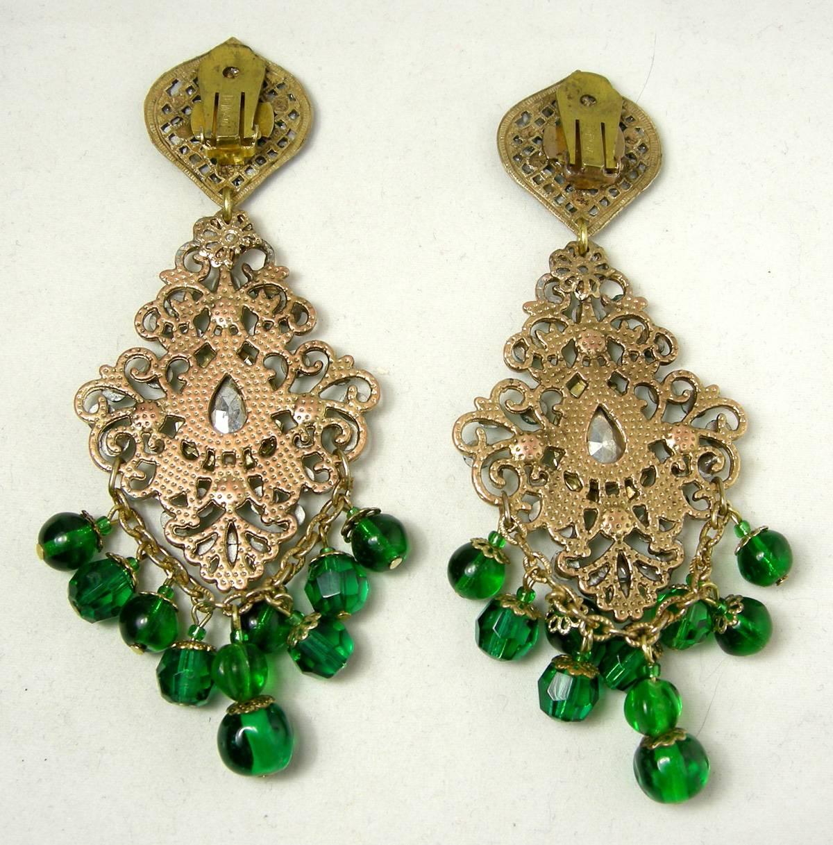 DeMario Vintage Green Dangling Earrings, 1960s  In Excellent Condition In New York, NY