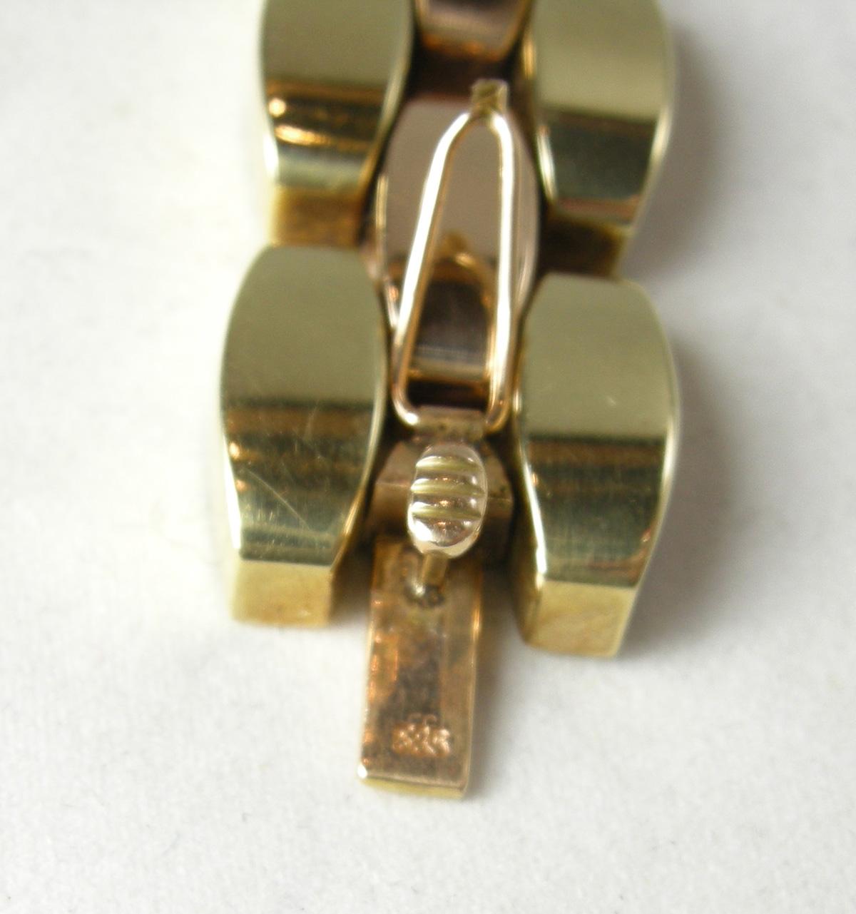 Women's or Men's Vintage Retro 14kt Tri Color Gate Bracelet