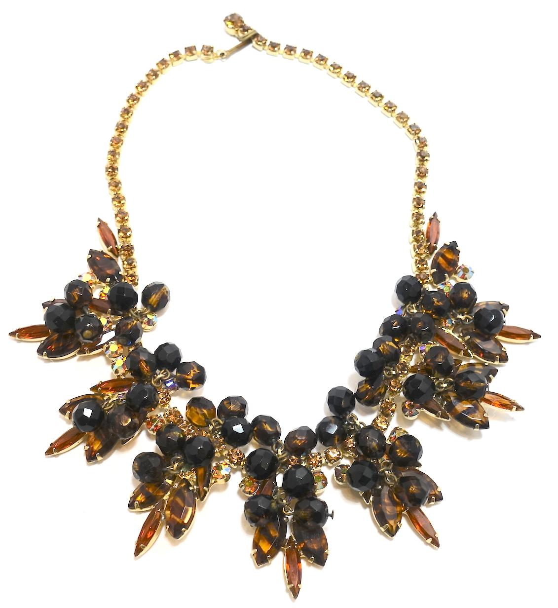 Vintage Topaz Rhinestone Bib Necklace – Juliana? In Excellent Condition For Sale In New York, NY